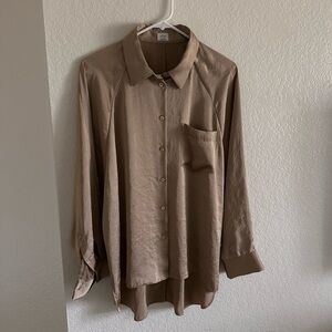 Aritzia Silk Shirt S/M Long-Sleeve NWOT